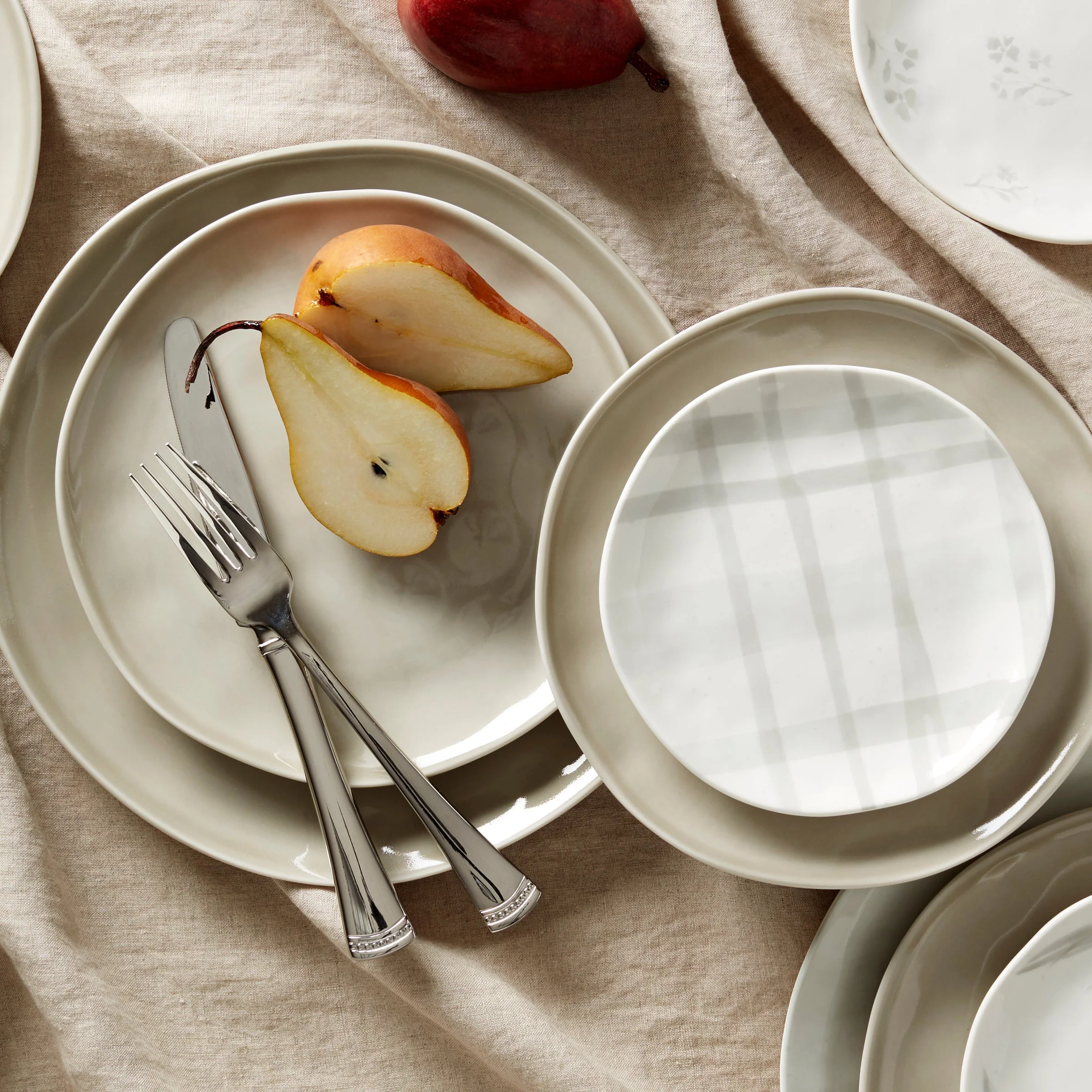 Bay Colors Grey Dinner Plates, Set of 4 - Image 3