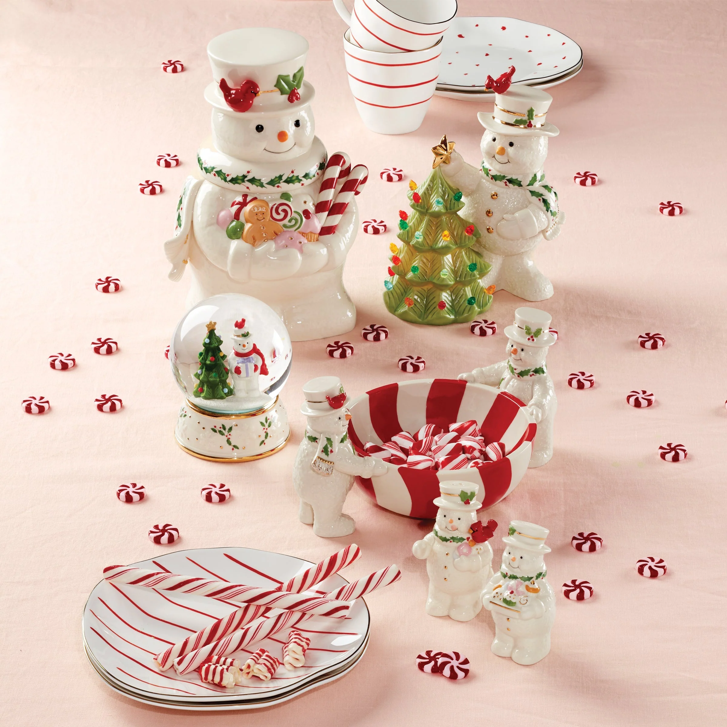 Happy Holly Days Snowmen Salt & Pepper Set - Image 3