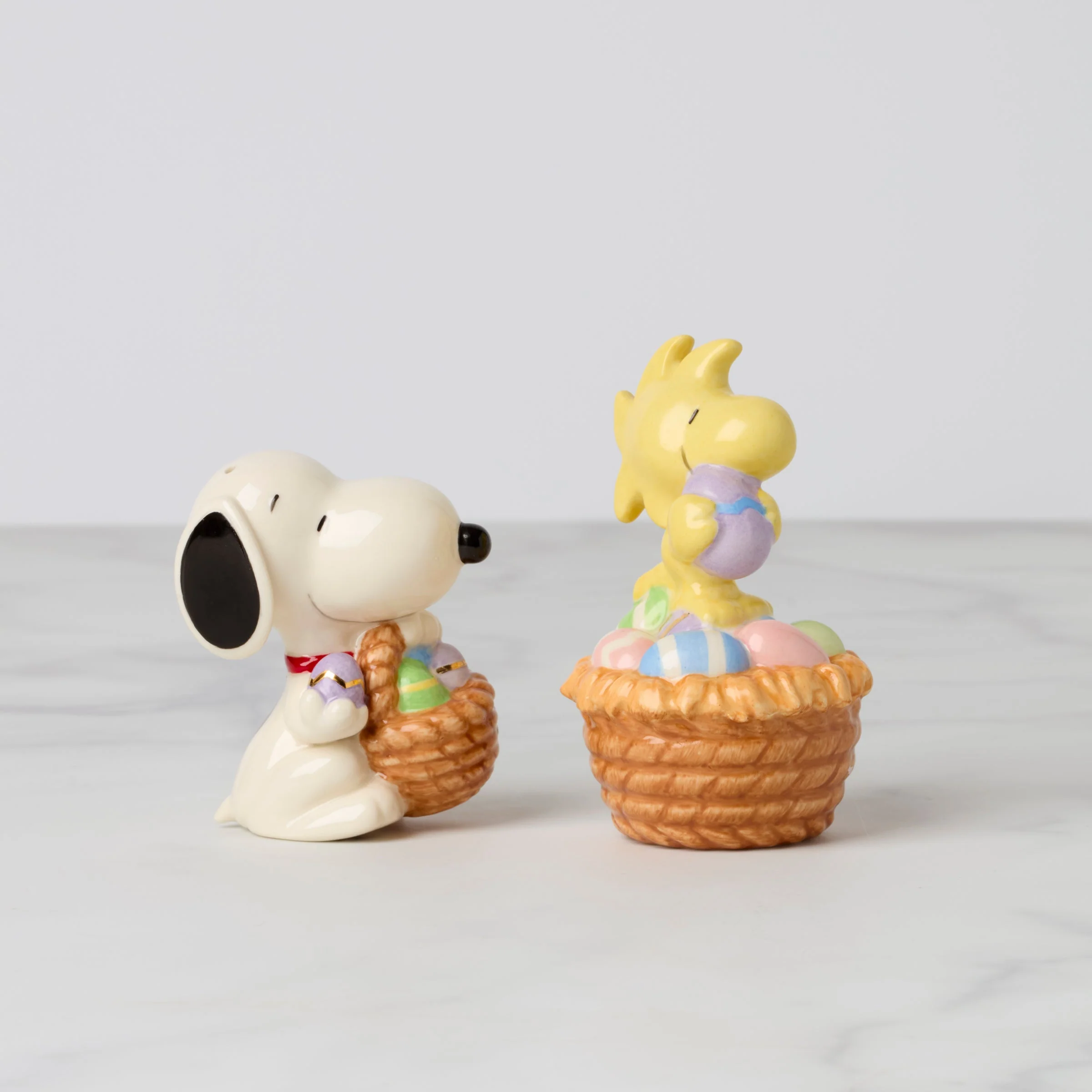 Snoopy Easter Salt & Pepper Set