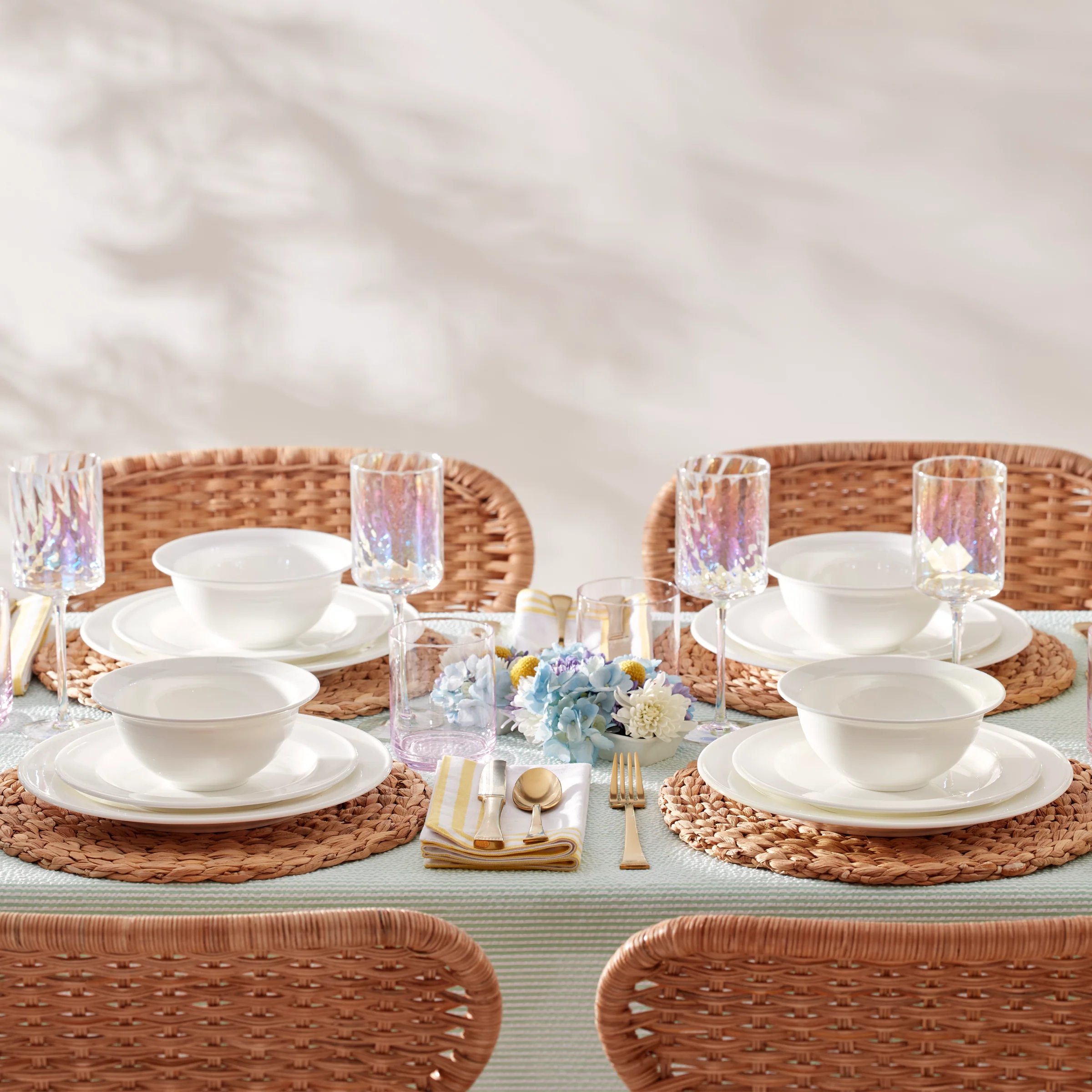 Studio 1414 Rimmed 12-Piece Dinnerware Set - Image 7