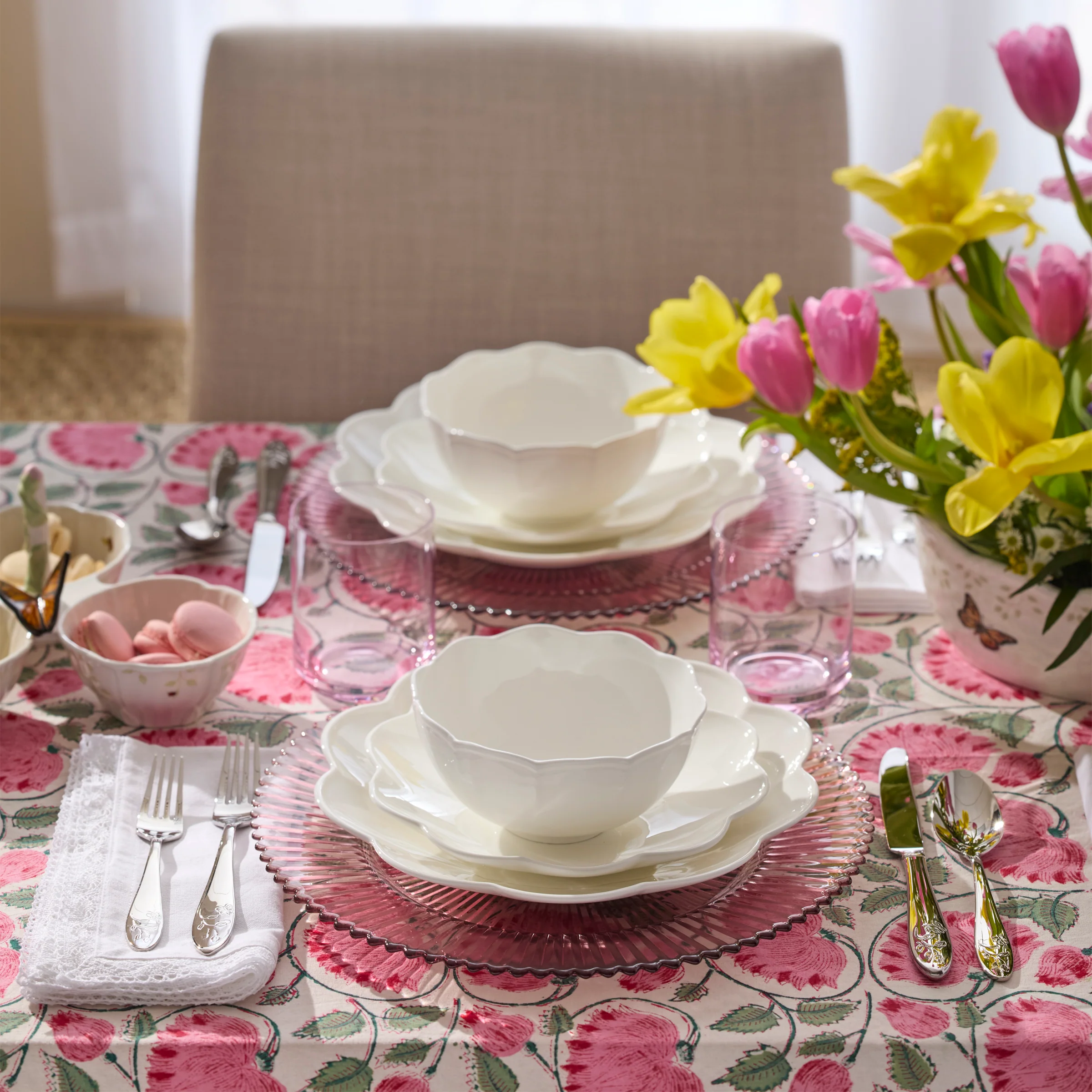 Studio 1414 Scallop 12-Piece Dinnerware Set - Image 5